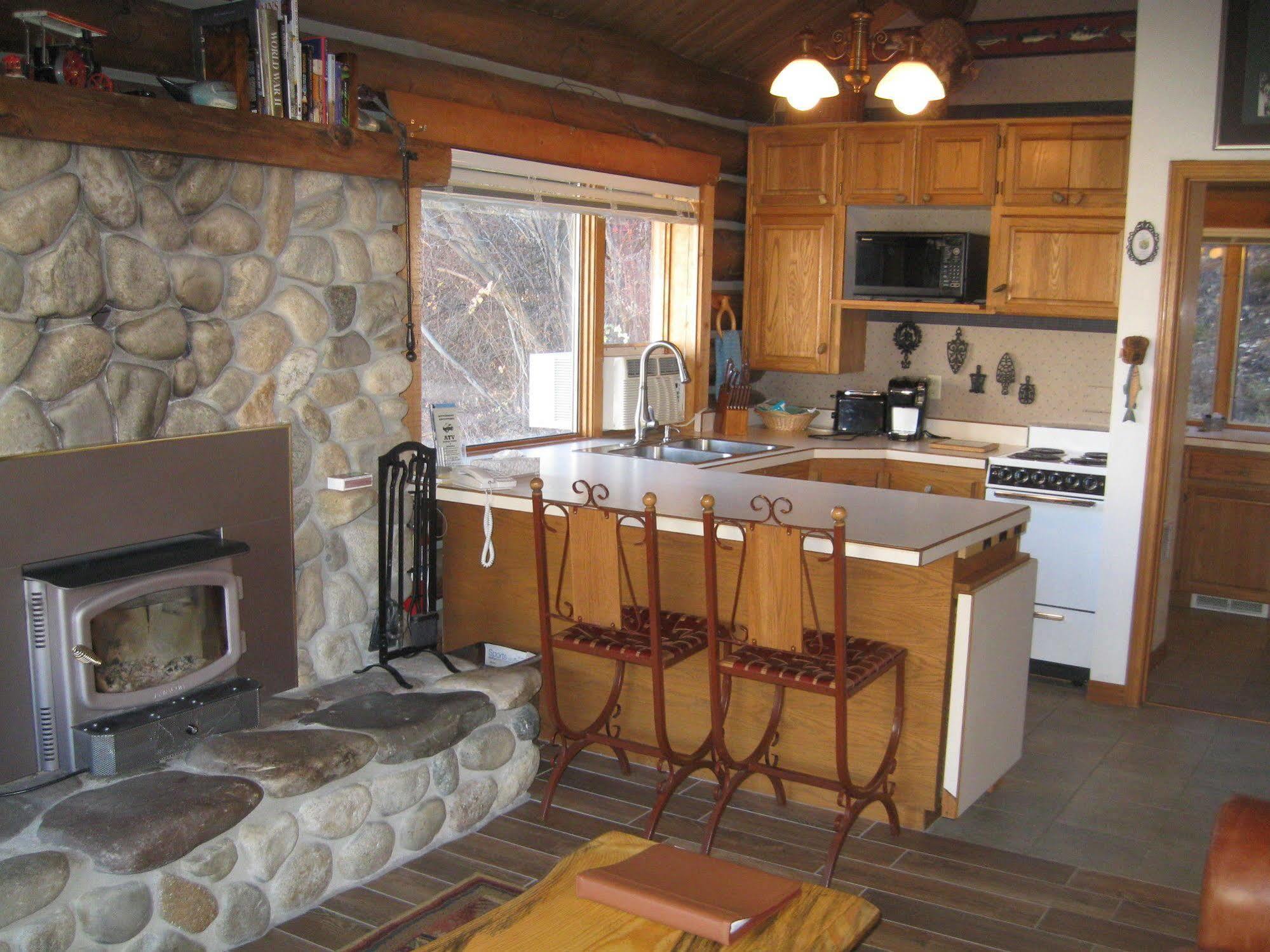 Rye Creek Lodge Darby Dış mekan fotoğraf
